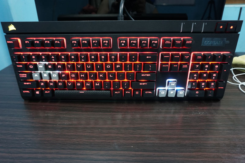 Corsair Strafe Cherry MX Brown RGB Keyboard image 5